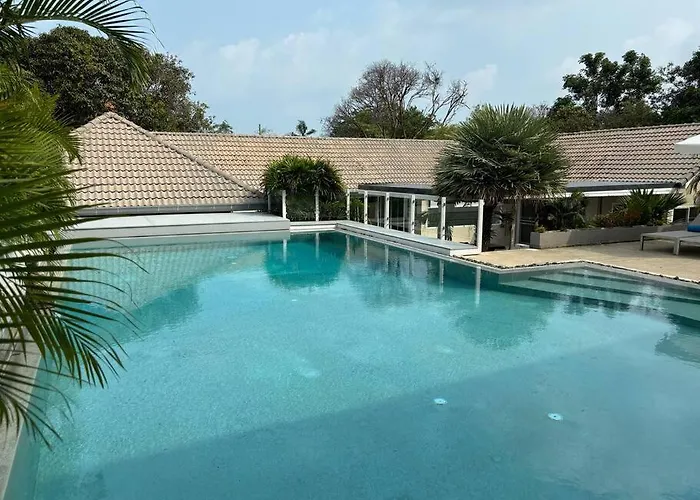 Umiimaan Pool Villa, 4Br, 4Ba