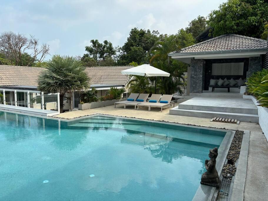 Umiimaan Pool Villa, 4br, 4ba विला