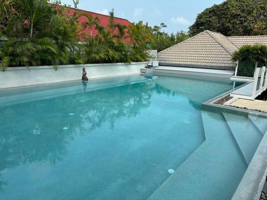 Umiimaan Pool Villa, 4br, 4ba विला Koh Samui