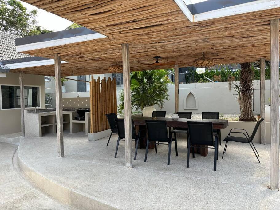 विला Umiimaan Pool Villa, 4br, 4ba *